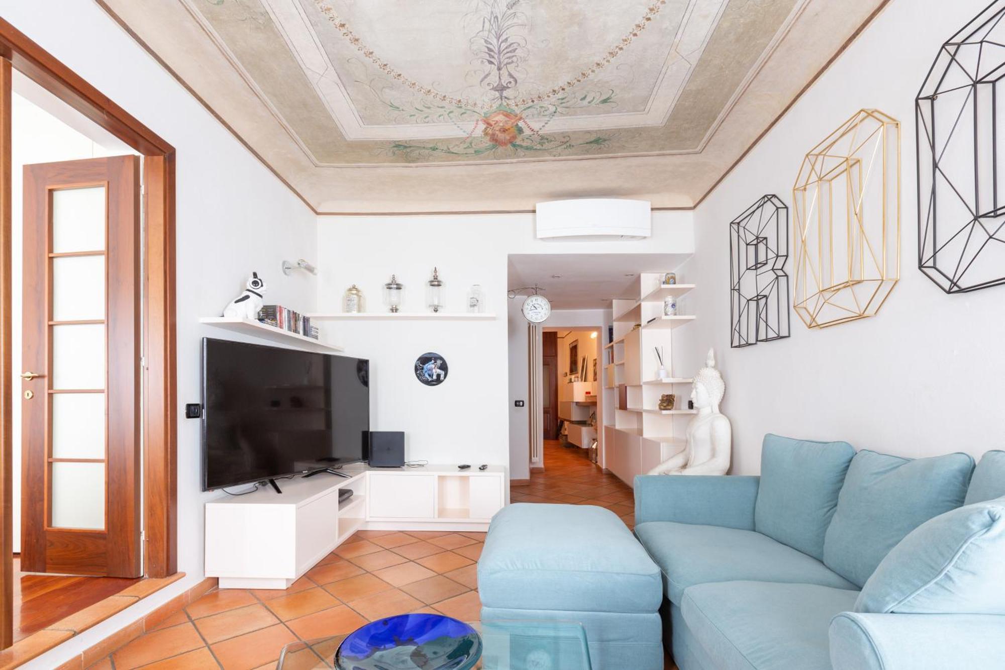 Cosy Two Bedroom Apartment Close To Navigli Милан Экстерьер фото